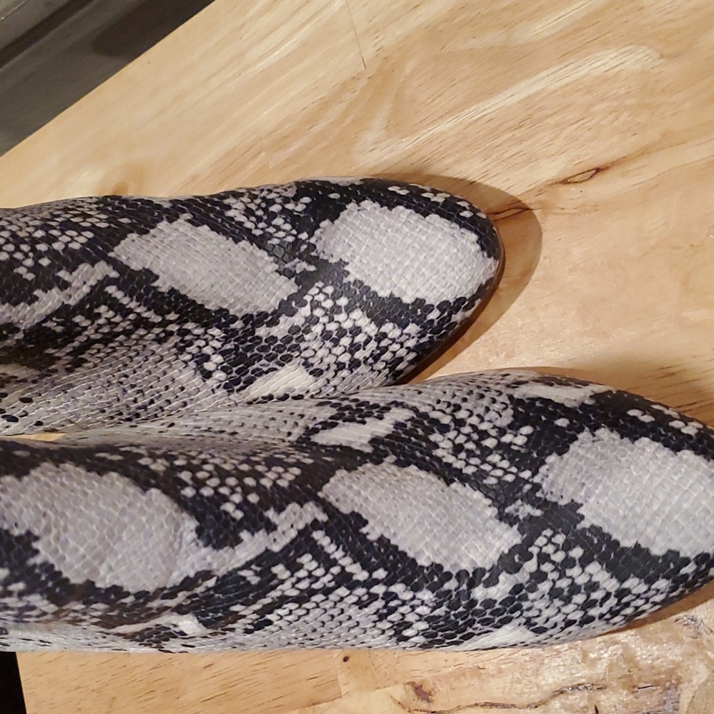 Booties - Picture 5 of 5